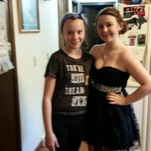 Meet your Posher, Melissa